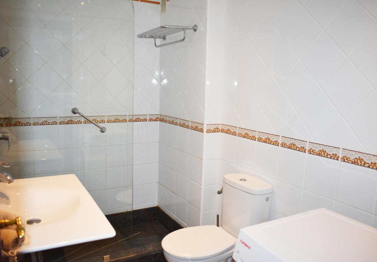 Playa Park 3 - 1 Bed - Ground Floor - Air-Con - Private Wi-Fi - Uk Tv Appartamento Puerto del Carmen  Esterno foto